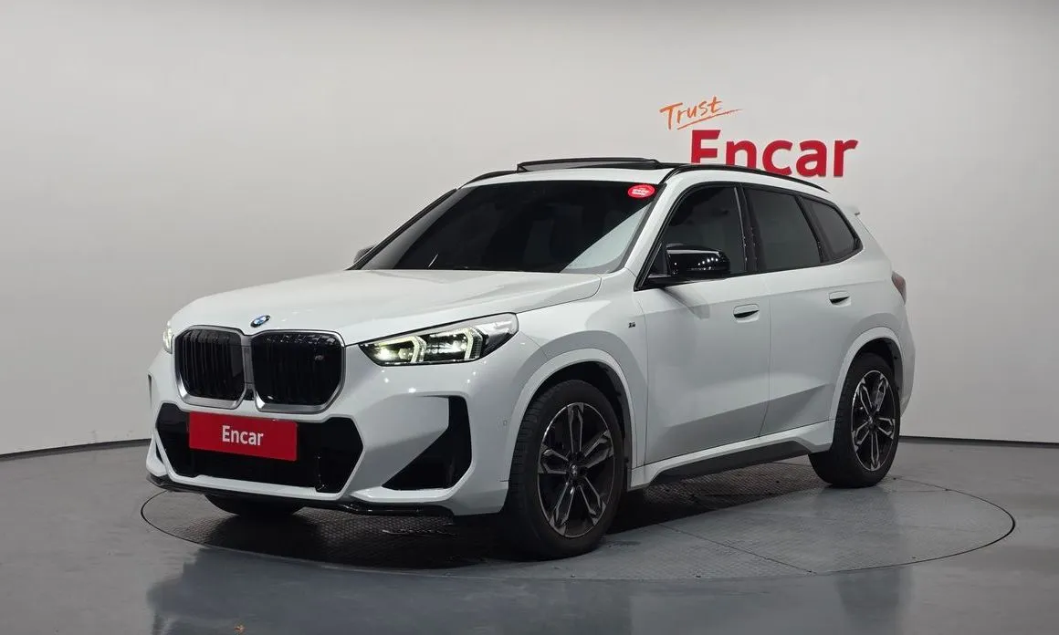 BMW X1 — фото 1