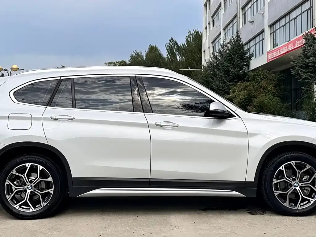 BMW X1 — фото 4