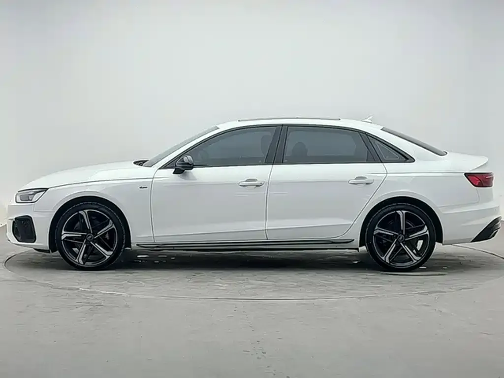 Audi A4L — фото 3