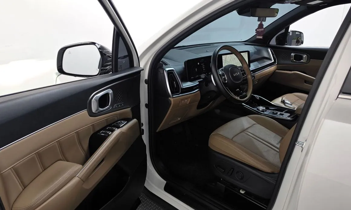 Kia Sorento — фото 6