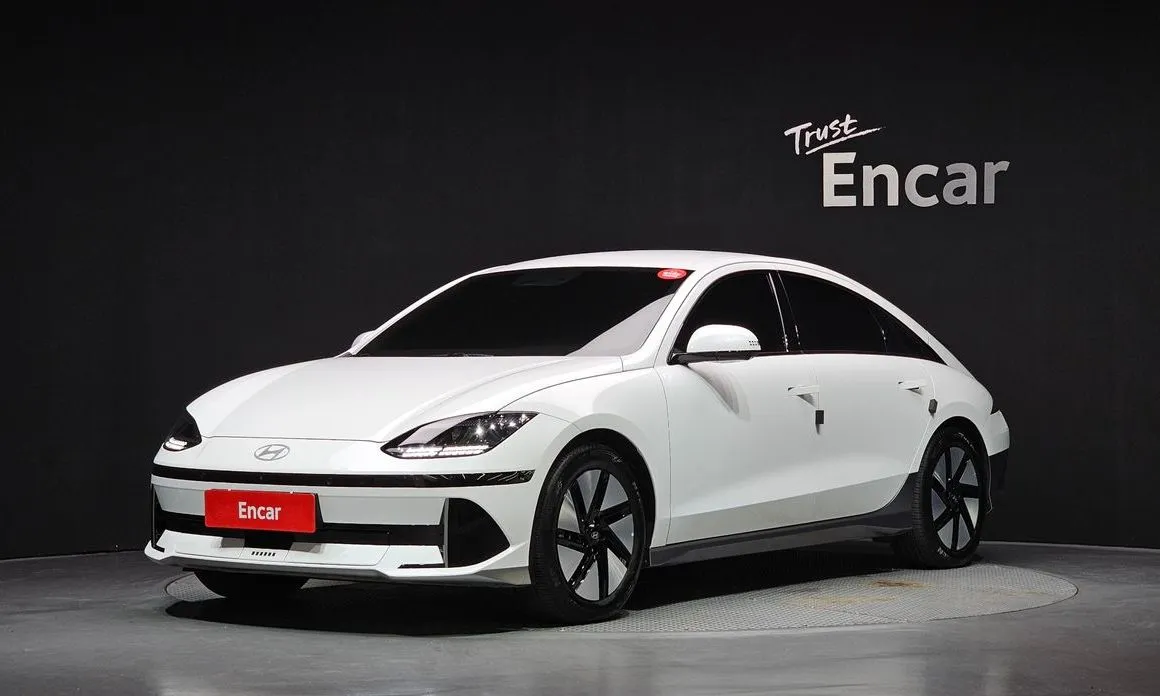 Hyundai Ioniq6 — фото 1