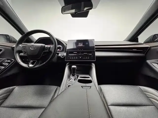Toyota Avalon — фото 2