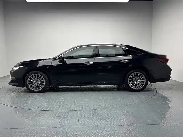 Toyota Avalon — фото 4