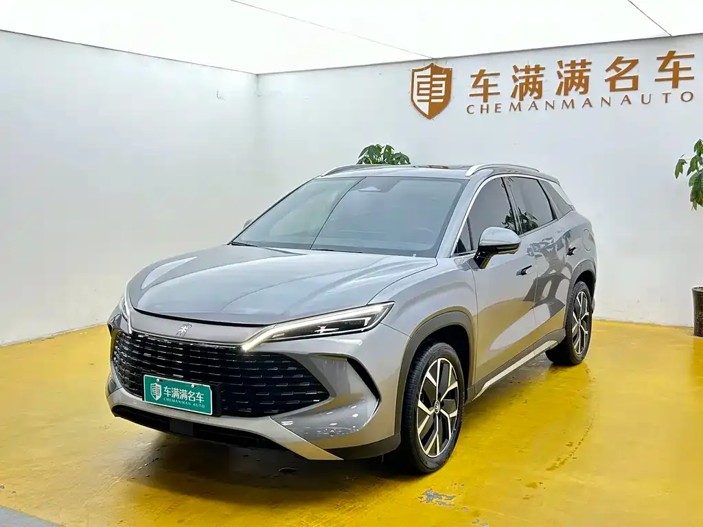 BYD L DM-i — фото 1