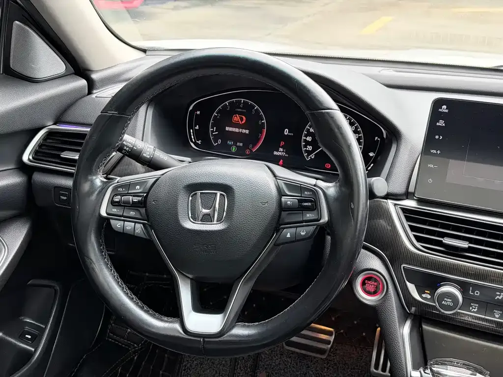 Honda Accord — фото 8