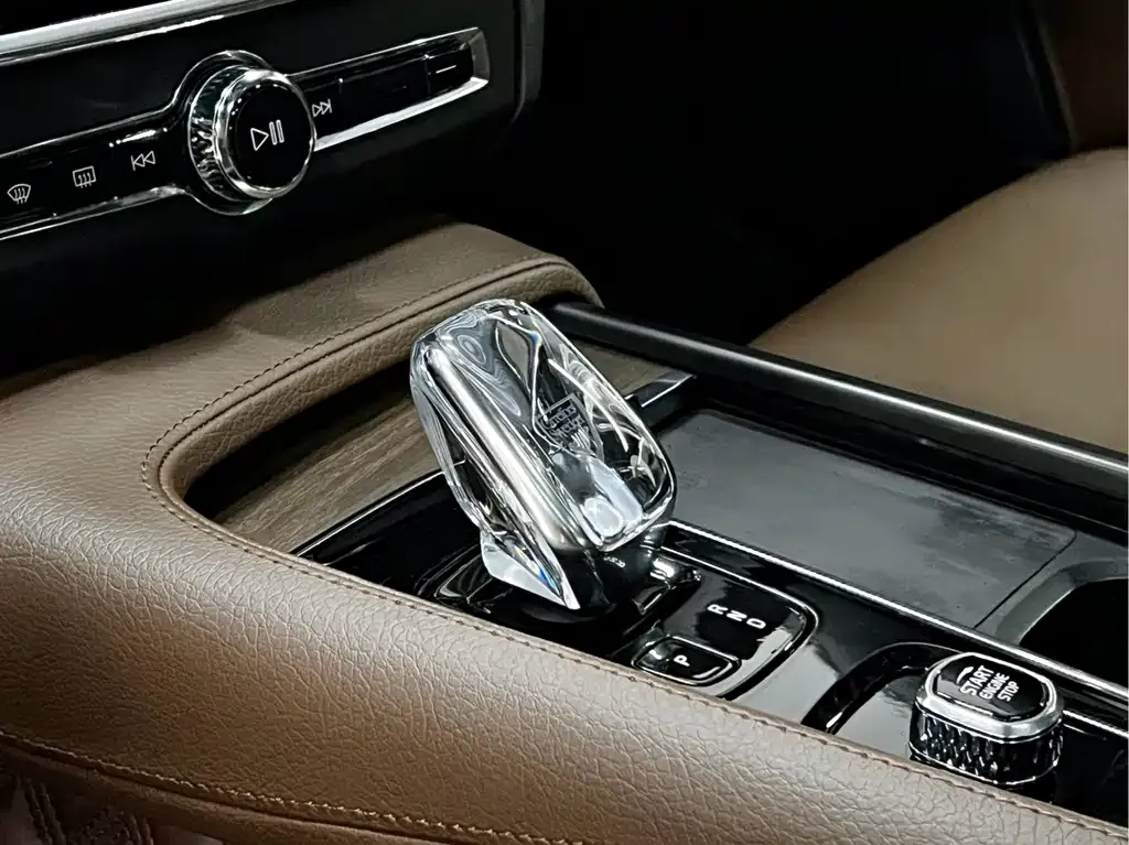 Volvo S90 — фото 8