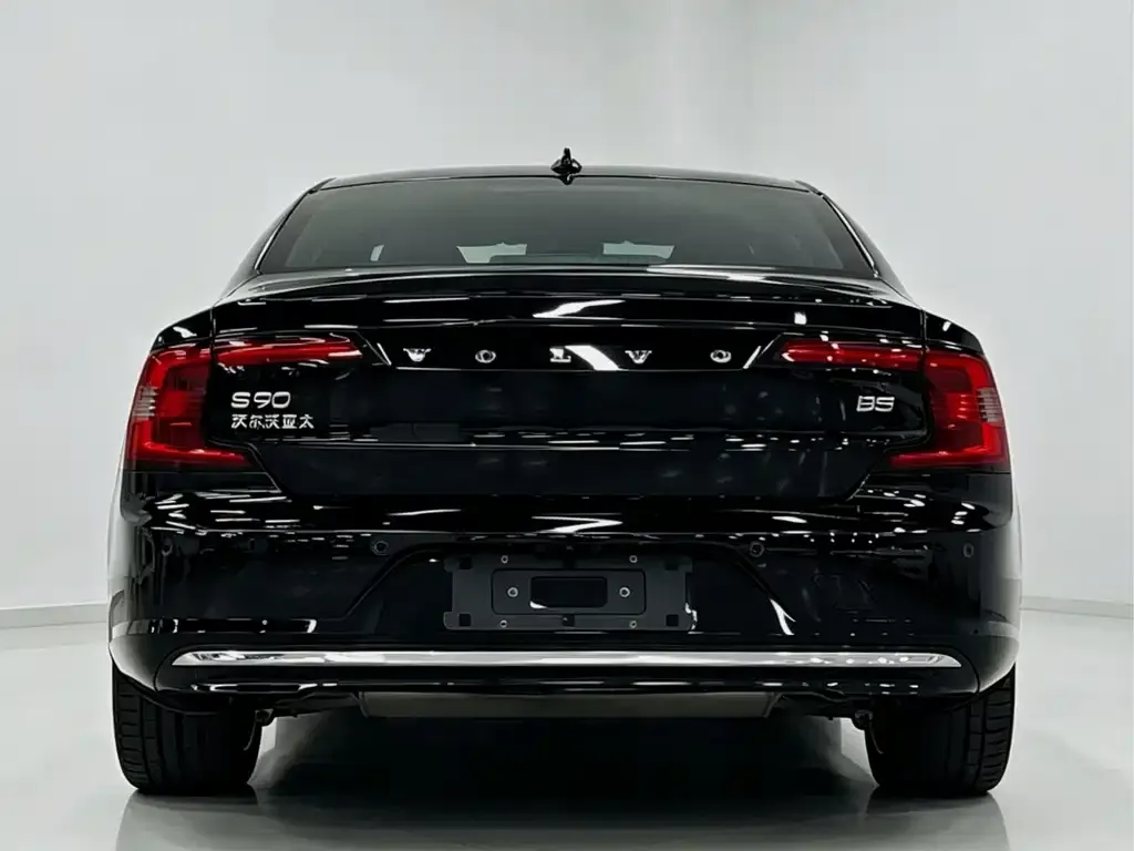 Volvo S90 — фото 4