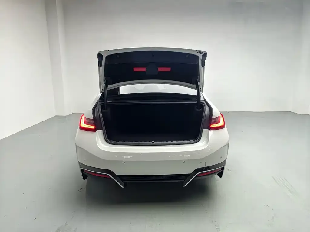 BMW i3 — фото 3