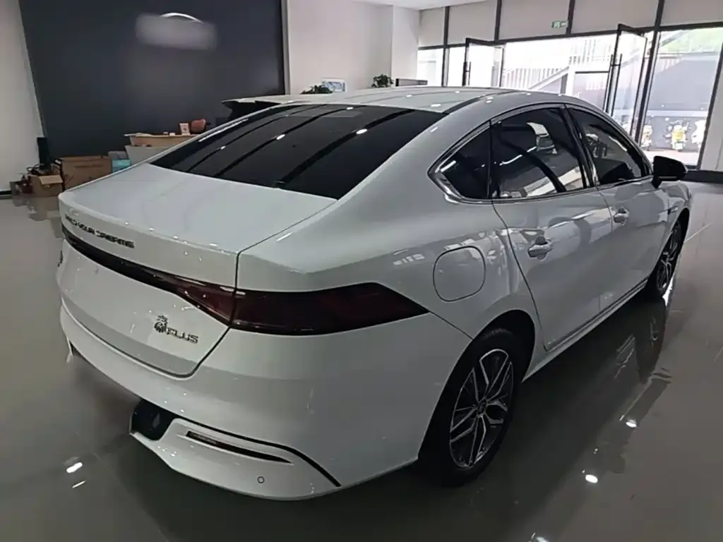 BYD Qin PLUS — фото 9