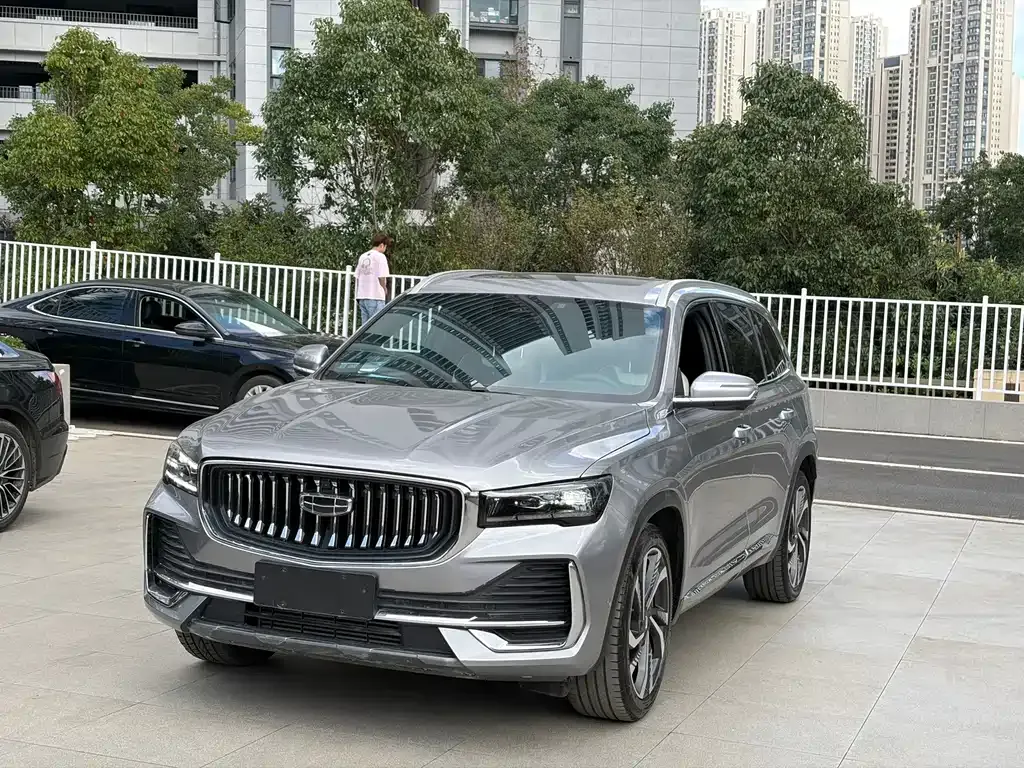 Geely Xingyue L — фото 1