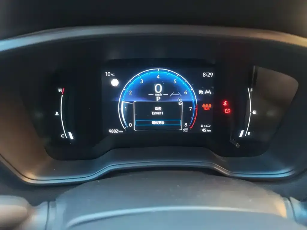 Toyota Corolla Cross — фото 4