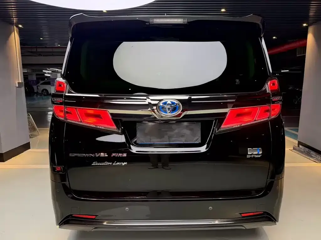 Toyota Vellfire — фото 6