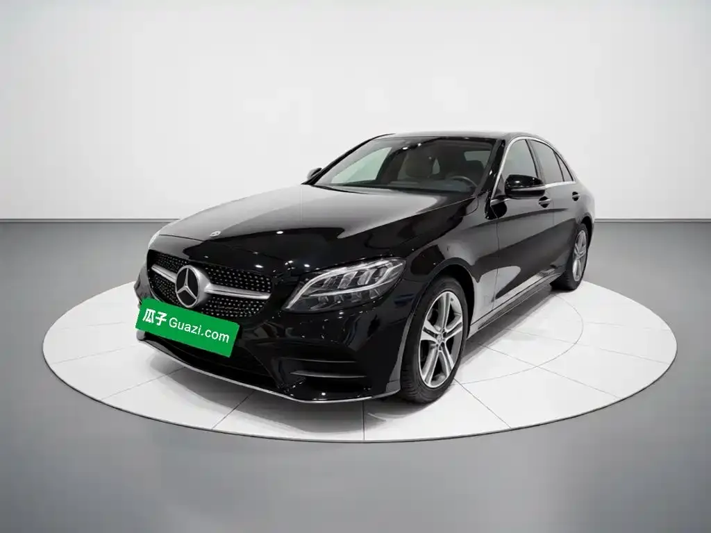Mercedes-Benz C-Class — фото 1