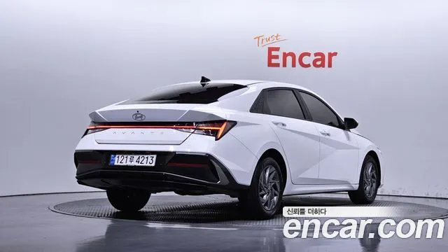 Hyundai AVANTE — фото 2