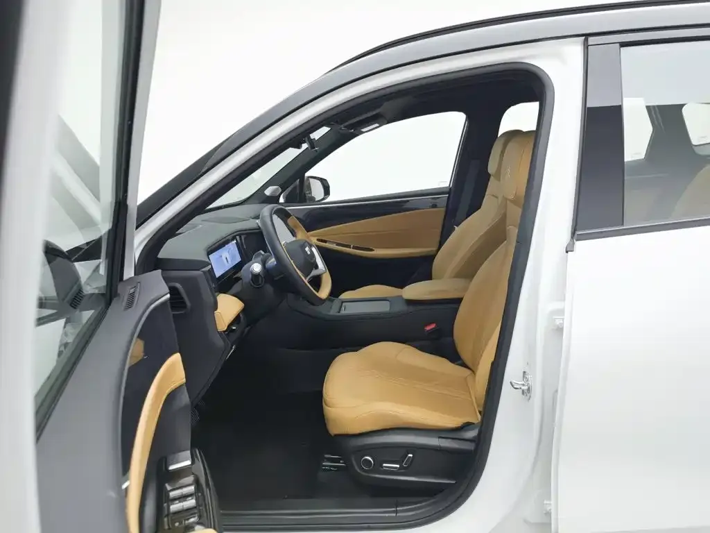 Geely Galaxy L7 — фото 2