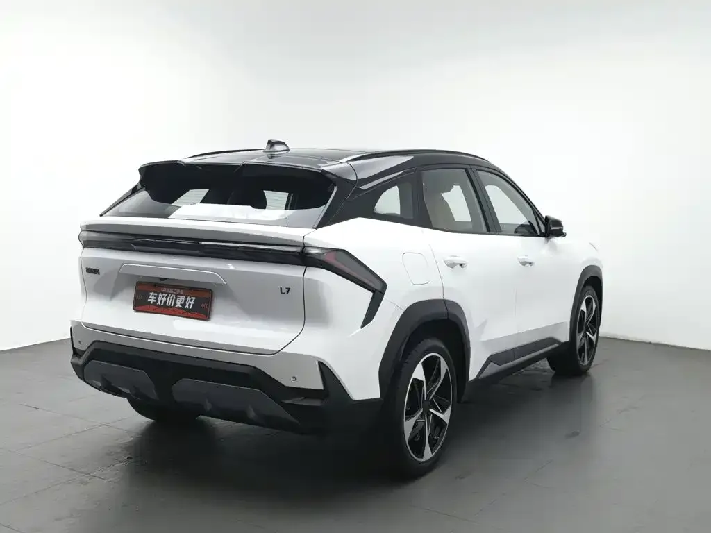Geely Galaxy L7 — фото 10