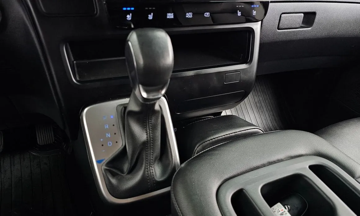 Hyundai Staria — фото 4
