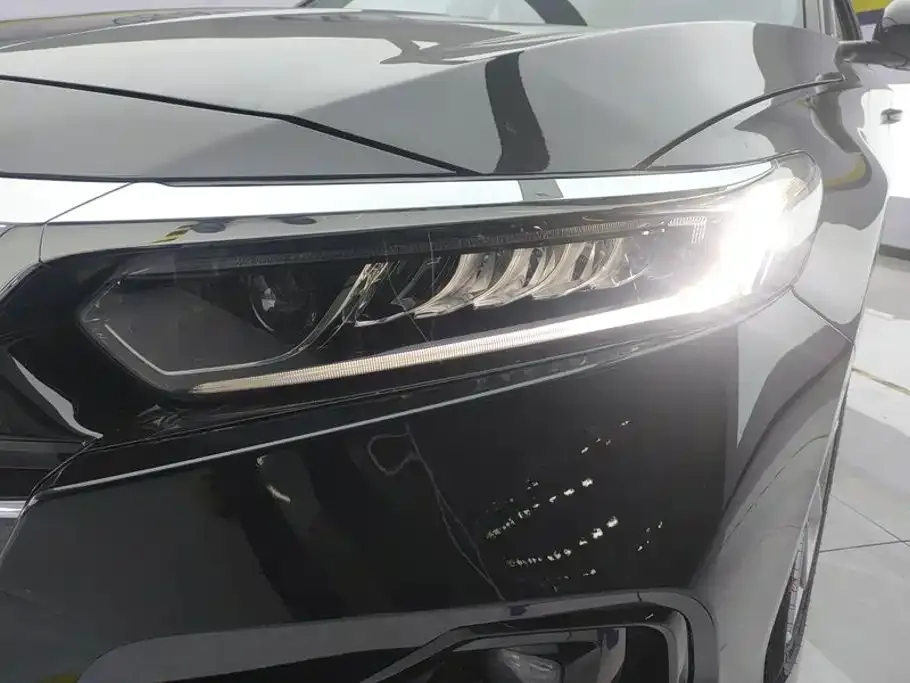 Honda Accord — фото 4
