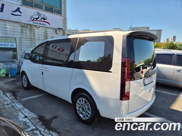 Hyundai Staria — фото 4