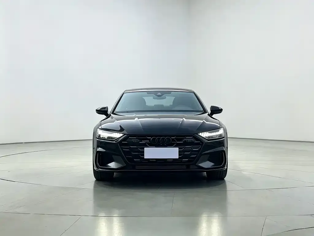 Audi A7L — фото 7