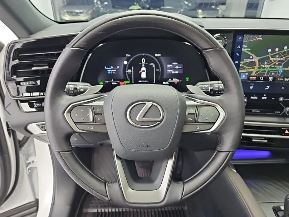 Lexus RX — фото 10