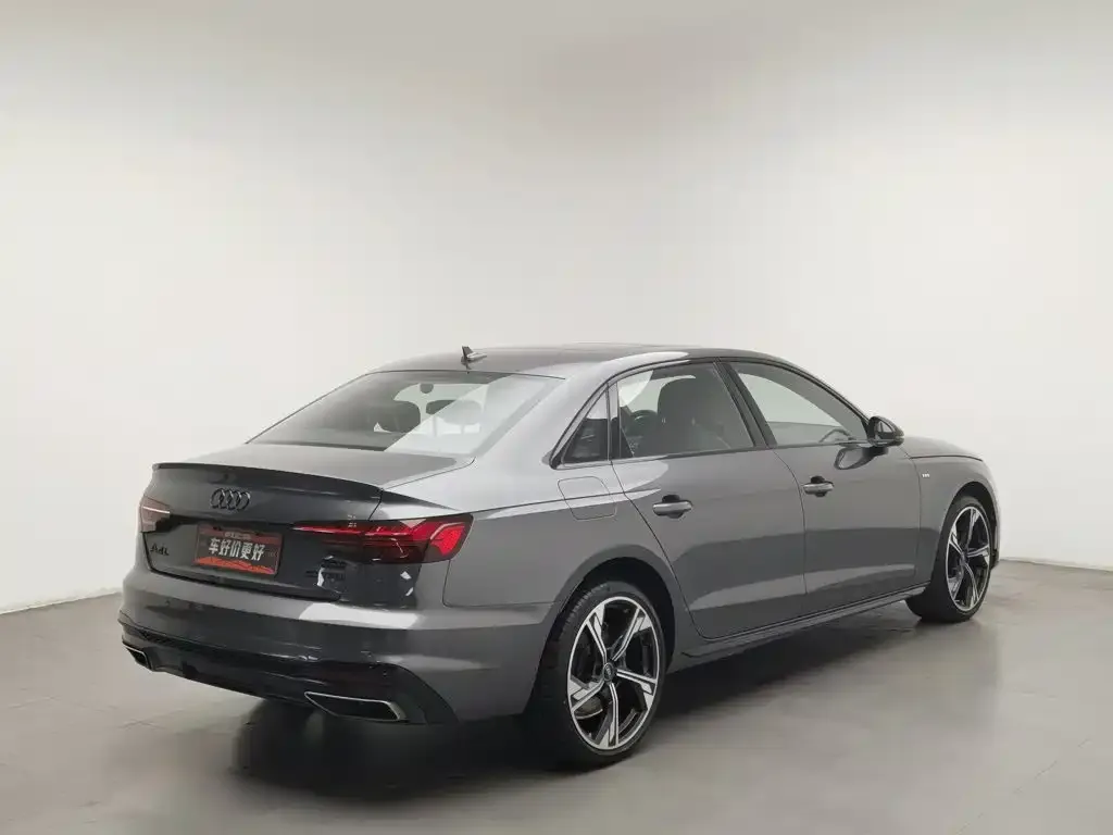 Audi A4L — фото 5