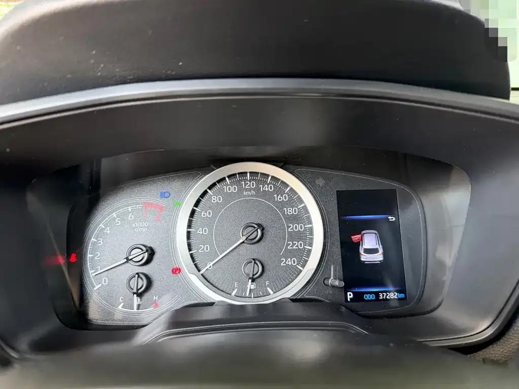 Toyota Corolla Cross — фото 4