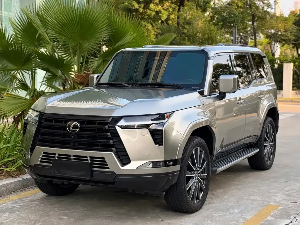 Lexus GX — фото 1