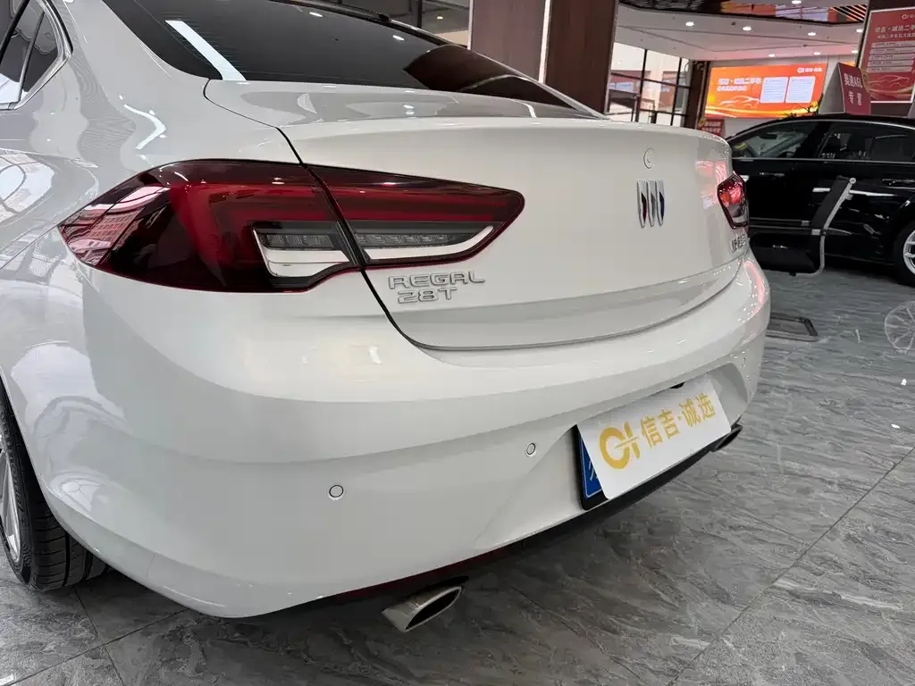 Buick Regal — фото 10