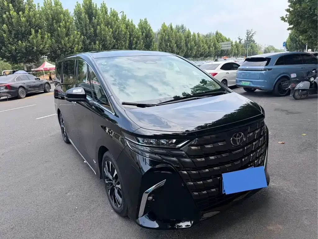 Toyota Alphard — фото 6