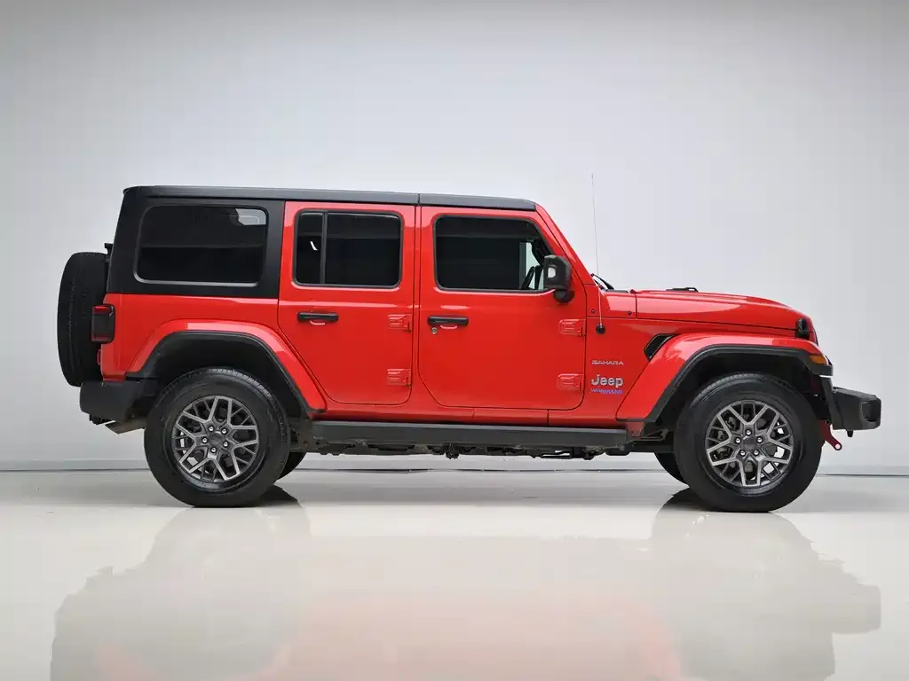 Jeep Wrangler PHEV — фото 4