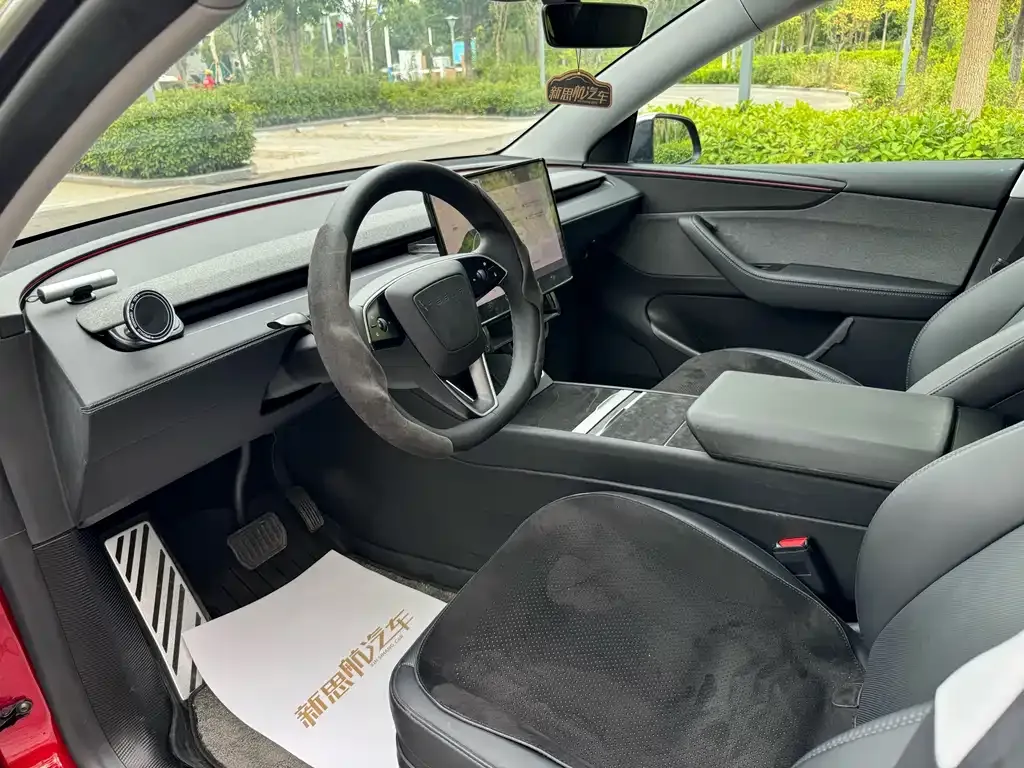 Tesla Model Y — фото 7