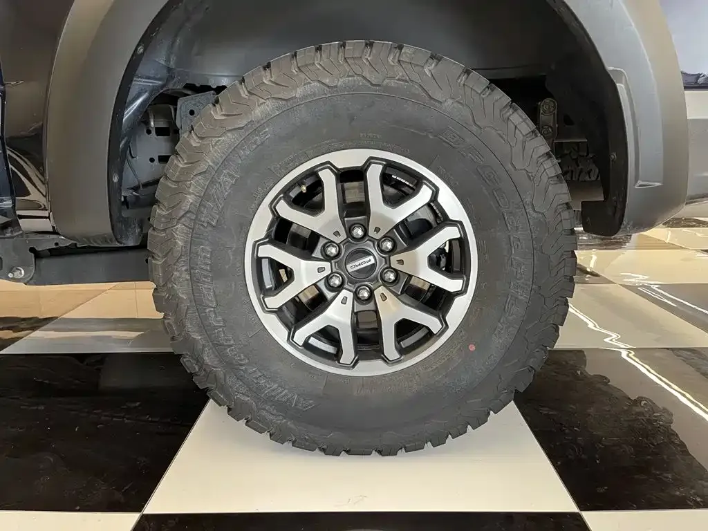Ford F-150 Raptor — фото 9