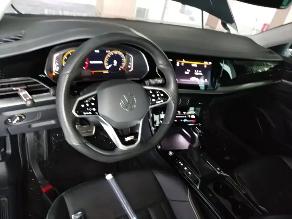 Volkswagen Passat — фото 7