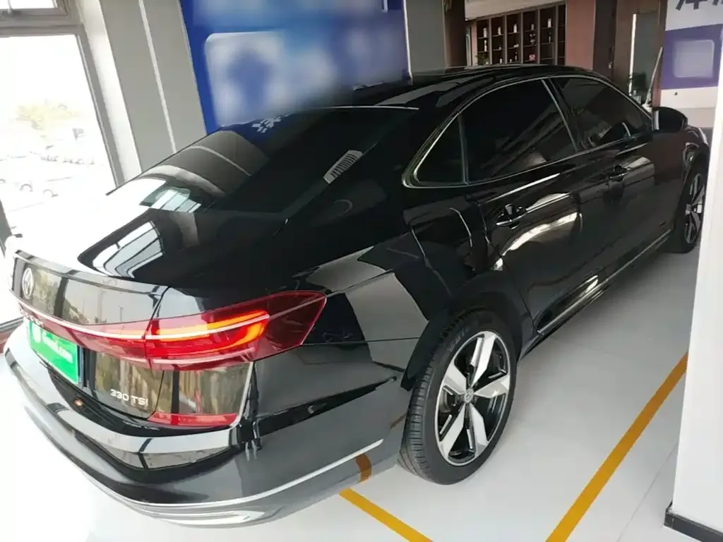 Volkswagen Passat — фото 6