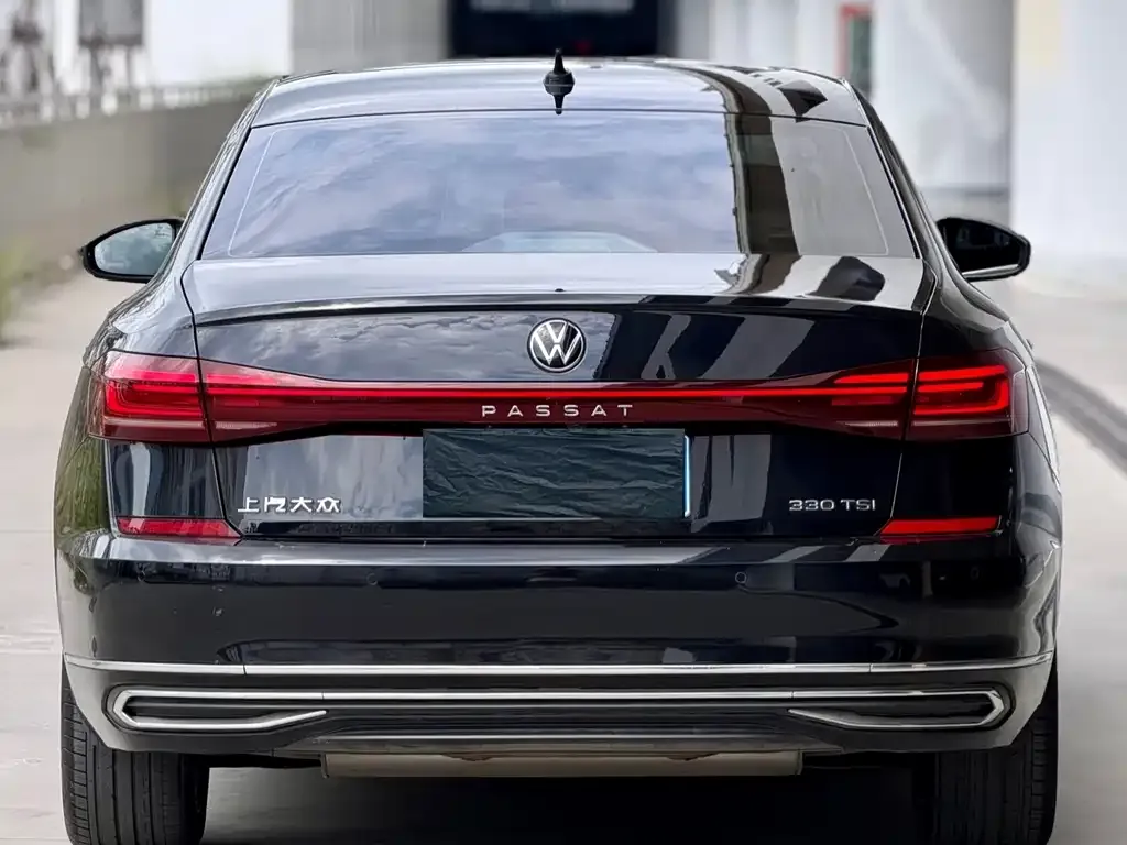 Volkswagen Passat — фото 2