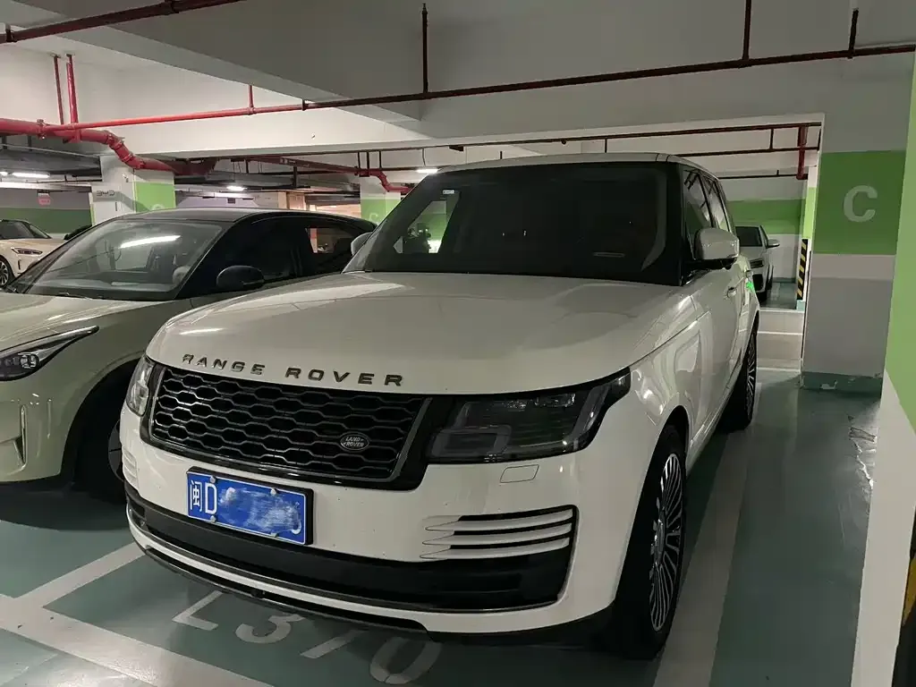 Land Rover Range Rover — фото 1