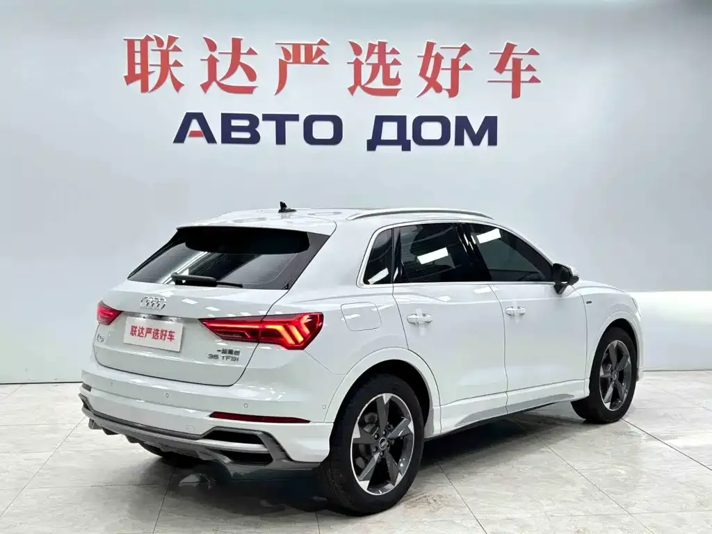 Audi Q3 — фото 5