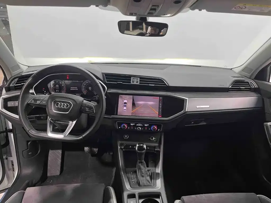 Audi Q3 — фото 9