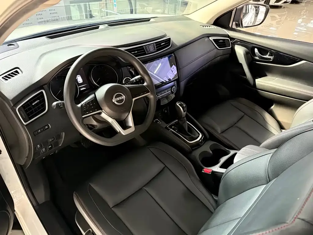 Nissan Qashqai — фото 2