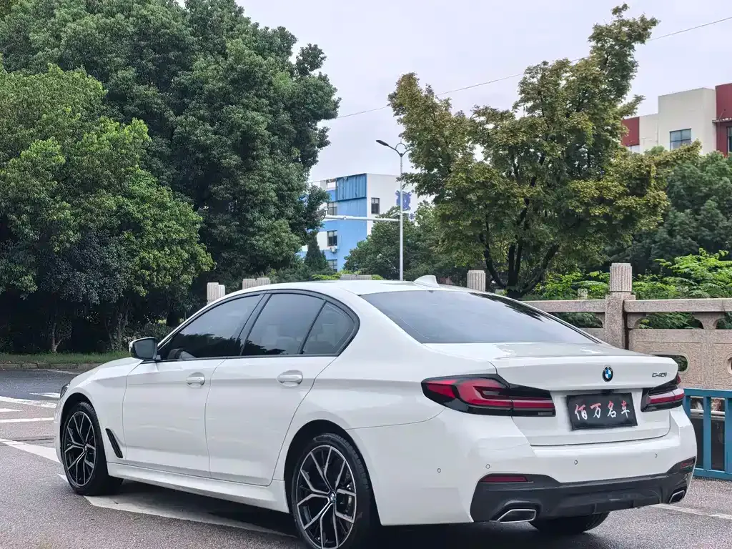 BMW 5 Series (Import) — фото 10