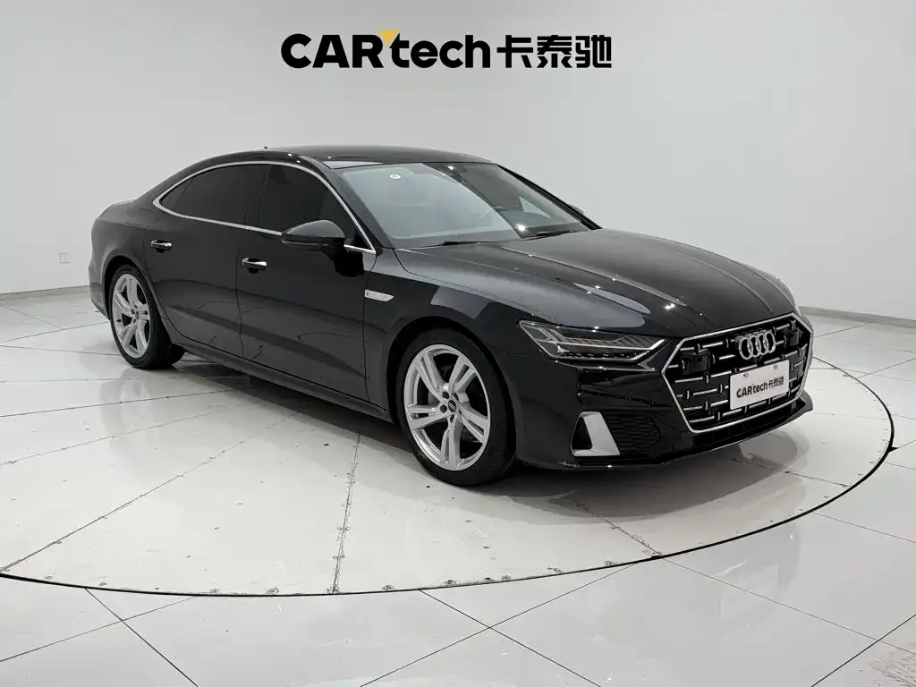 Audi A7L — фото 9