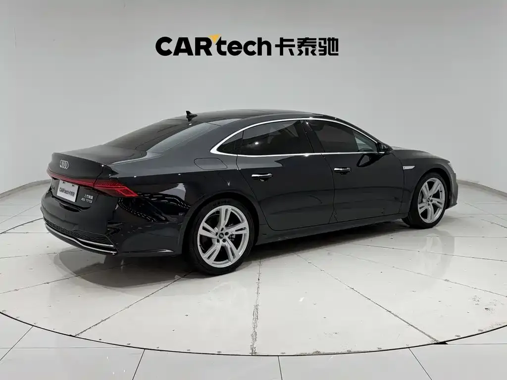 Audi A7L — фото 4