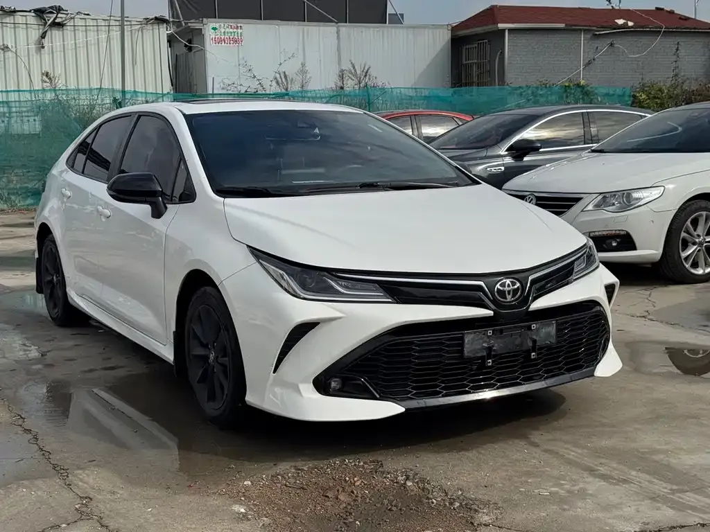 Toyota Corolla — фото 3