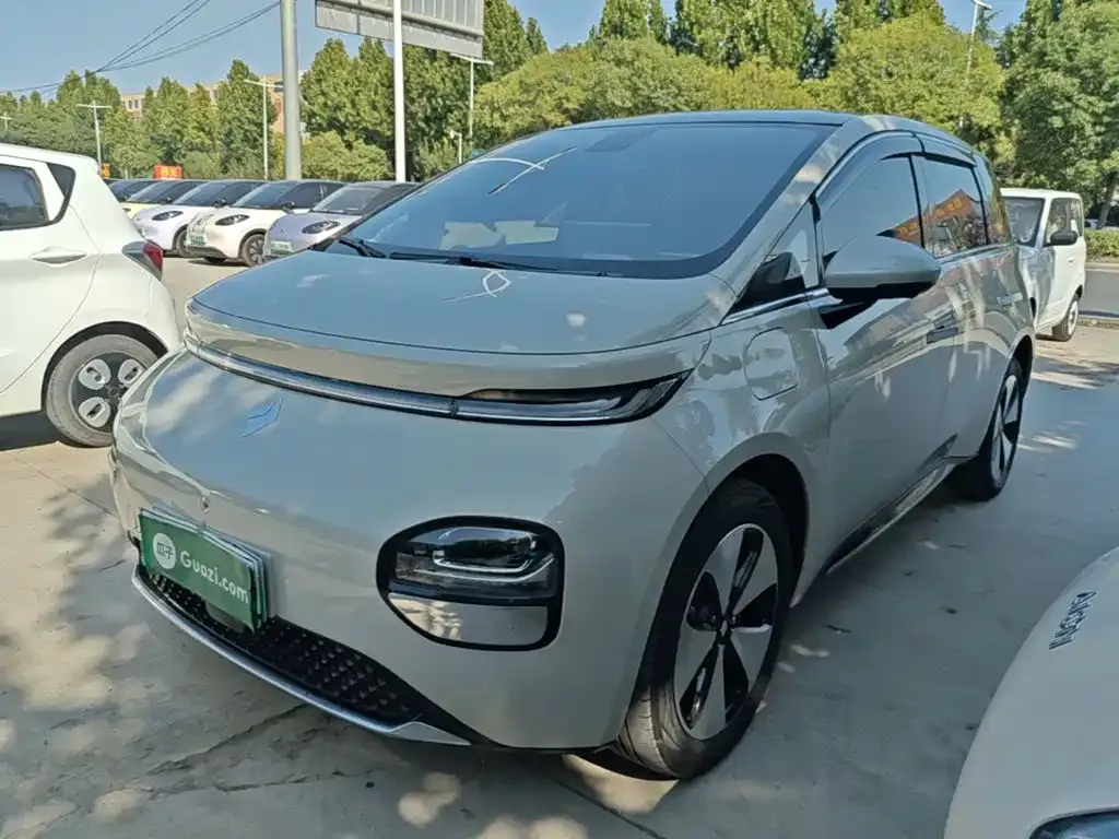 Baojun Yunduo — фото 1