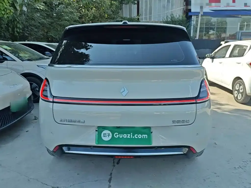 Baojun Yunduo — фото 9