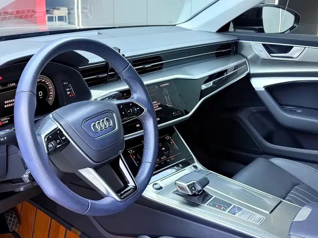 Audi A6L — фото 10
