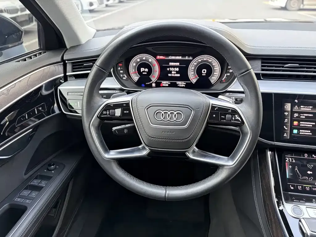 Audi A8 — фото 6