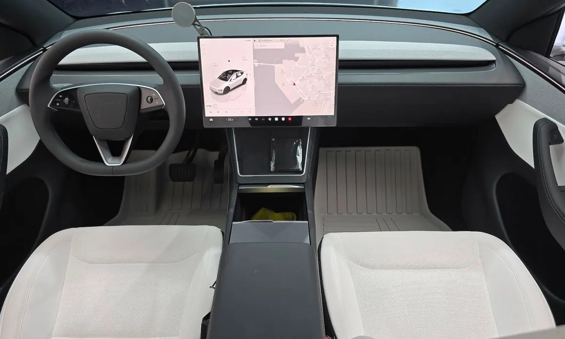 Tesla Model Y — фото 9