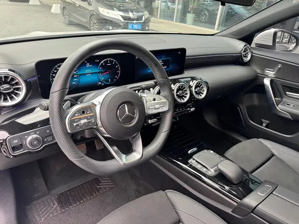 Mercedes-Benz A-Class — фото 2